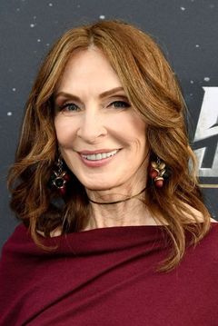 Gates McFadden interpreta Dr. Beverly Crusher