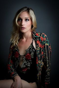 Brittany Falardeau interpreta Kay