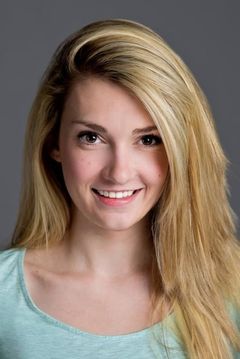 Catherine Corcoran interpreta Sandy