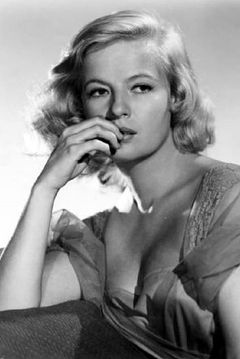 Kim Stanley interpreta Scout as an Adult - Narrator (voice) (uncredited)