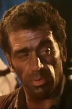 Bruno Ariè interpreta Hitman (uncredited)