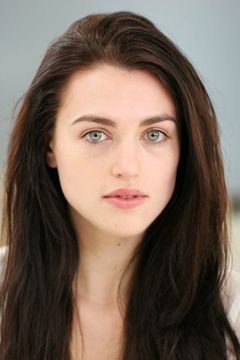 Katherine Elizabeth McGrath interpreta Morgana