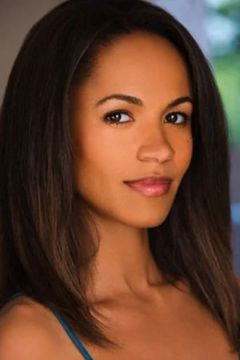 Erica Luttrell interpreta Drew Morrow
