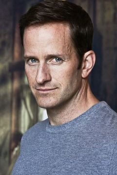 Shawn J. Hamilton interpreta Navy SEAL Howard