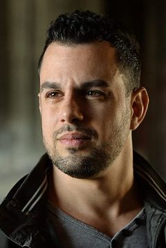 Ilan Muallem interpreta Noah