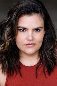 Nikki Garza interpreta Stressed Shopper