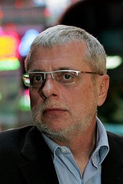 André E. Morgan interpreta (uncredited)