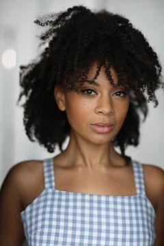 Eleanor Fanyinka interpreta Sadie (uncredited)