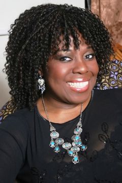 Ellen Thomas interpreta Tucker's Mum