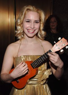 Nellie McKay interpreta Ciara