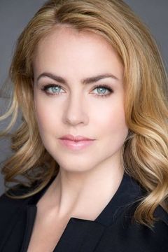Amanda Schull interpreta Katrina Bennett