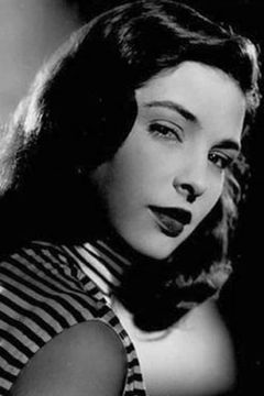 Irène Galter interpreta Irene Paoloni