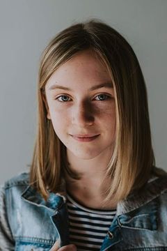 Sofia Wells interpreta Middle Child