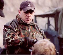 Ron Blecker interpreta Commander
