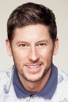 Ryan Steele interpreta Wolfman