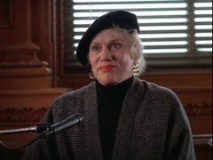 Jan Miner interpreta Mother Superior