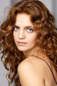 Sarah Rose Harper interpreta Twitchy (voice)