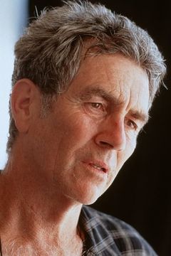 Hampton Fancher interpreta Self