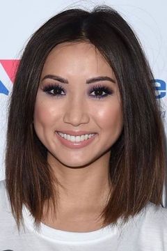 Brenda Song interpreta London Tipton