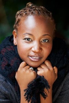 Melanie Nicholls-King interpreta Noelle Williams