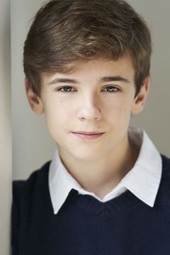 Liam MacDonald interpreta Dean's Friend