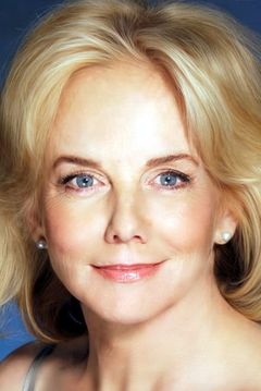 Linda Purl interpreta Ashley Pfister