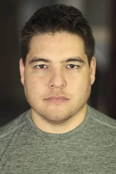 Julian B Lin interpreta T-800 Zombie (uncredited)