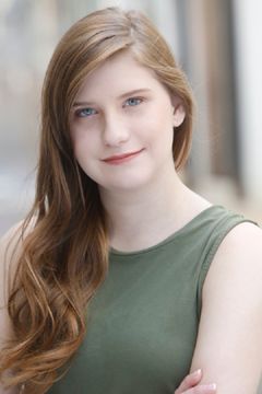 Anna Niemtschk interpreta Dorothy
