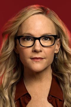 Rachael Harris interpreta Sheila Sazs