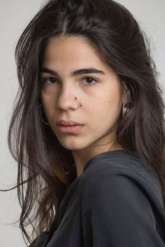 Anita Pomario interpreta Young Pinuccia