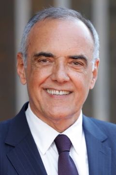 Alberto Barbera interpreta Museum Director
