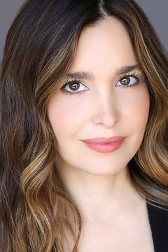 Gina Philips interpreta Patricia'Trish' Jenner