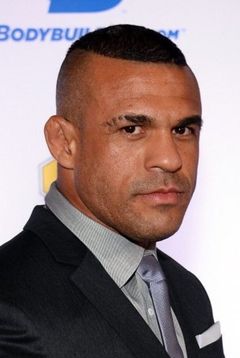 Vitor Belfort interpreta Farmhand