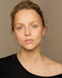 Georgina Beedle interpreta Natalia Alexeievna