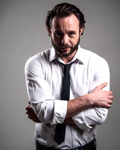 Sebastian Street interpreta RMP Col. Archer