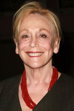 Lorraine Gary interpreta Ellen Brody