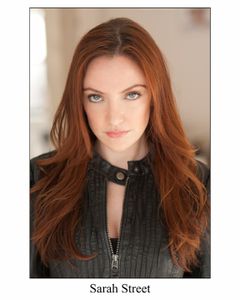 Sarah Street interpreta Marisa
