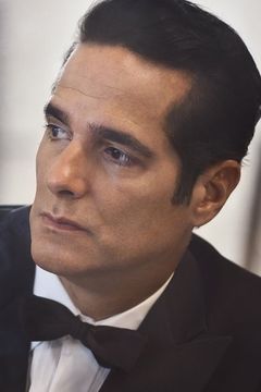 Yul Vazquez interpreta Mateo Reyes