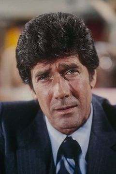 Robert Fuller interpreta Youthful Soldier at Shooting Gallery (uncredited)