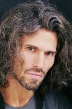 Bret Roberts interpreta Baja Sailor