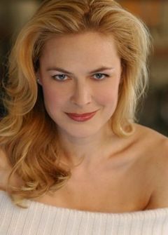 Colleen Dunn interpreta Marianne Stevens