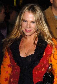 Devon Odessa interpreta Jennifer Lane