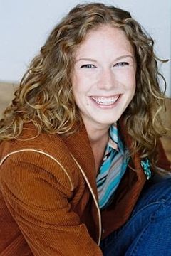 Emily Andrews interpreta Auditionee
