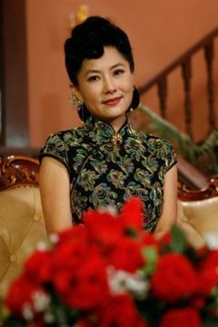 Ya Yu interpreta 朱太太