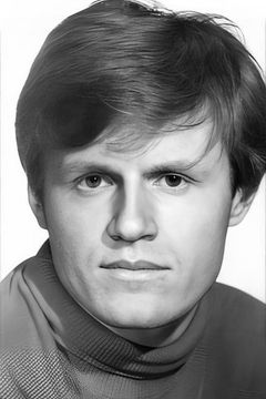 Vitaliy Yakovlev interpreta Prison Guard