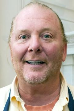 Mario Batali interpreta Rabbit (voice)