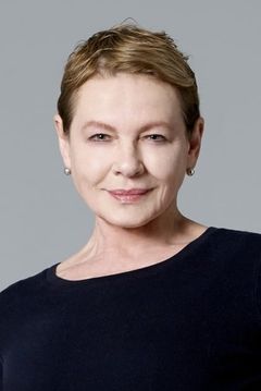 Dianne Wiest interpreta Susan
