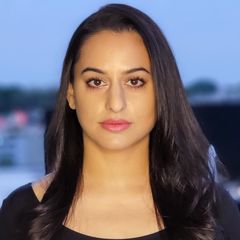 Meghna Nagarajan interpreta Apartment Resident