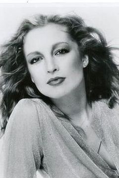 Lori Wagner interpreta Agrippina