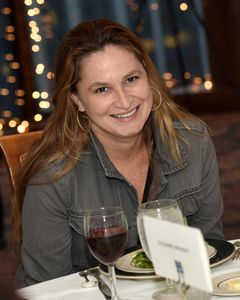 Suzanne Weinert interpreta Judge